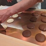 銀座 kappou ukai 肉匠 - 目の前で焼かれてるどら焼き