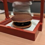 銀座 kappou ukai 肉匠 - どら焼き完成