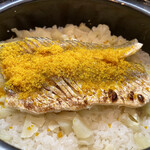 御料理 ひさまつ - かます炊き込み土鍋ご飯 唐墨添え