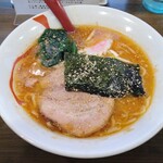 かまや食堂 - 味噌ラーメン。シンプルなビジュアル。