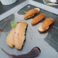 ルアン 鮒鶴京都鴨川リゾート - コース2品目。フォアグラとビワ。