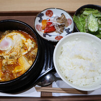 熟成焼肉 あらた - 旨辛チゲスープ