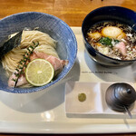 鳴馬良 - 鴨だし昆布水つけ麺　980円