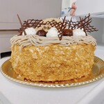 菓子工房 ルーヴ - モンブランのホールケーキ（18cm）（4,200円税抜）_2022年12月