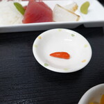 かぶさ食堂 - コーレーグース代わりの生の島唐辛子　可愛い見た目に反して凶暴です(22-12)