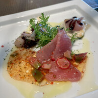 COLONIAL BEACH 横浜ハンマーヘッド - 