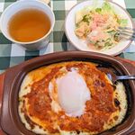 サイゼリヤ - 温玉載せミラノ風ドリアのランチ