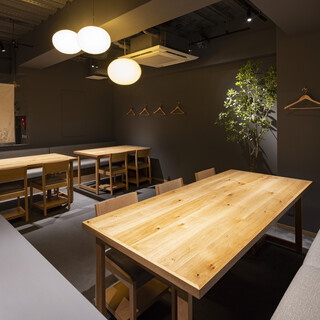 テーブル席(~6名様)×１