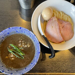 陽はまたのぼる - 濃厚烏賊煮干しつけ麺