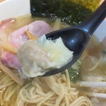 貝出汁ラーめんクラム - わんたん