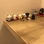 麺処 有彩 - 実は御主人はネコ好き。でも、これはお母さんかな。