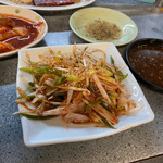 萩之茶屋鶴一 - 