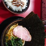 家系ラーメン とらきち家 - 