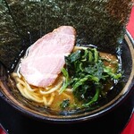 家系ラーメン とらきち家 - 
