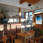 BACK COUNTRY Burger & Cafe - 