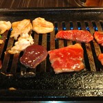 Chou Yakiniku Shokudou Marutomi - ジュージュー焼いて