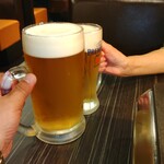 超！焼肉食堂まるとみ - 生ビール（メガ）で( ^_^)／q□☆□p＼(^_^ ) カンパァーイ！