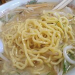 味の五十番 - 麺のアップ