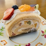 Patisserie dans Durdent - フルーツロール…税込518円