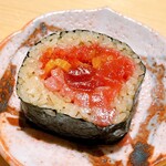 すが弥 - 鮪部位全部入りの太巻き