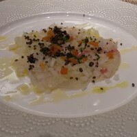 ヤマガタ サンダンデロ - カラスミととんぶり、大根が入った面白い組み合わせのリゾット仕様前菜。大根の歯応えが意外なアクセントになり美味でした。