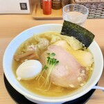 Ramen Teshio - ワンタン手塩ラーメン+煮卵。990円