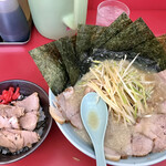 ラーメンショップ 椿 河内店 - ネギチャーシューメン¥990、中盛り¥100、のり¥110、チャーシュー丼¥320
