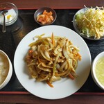 五福楼 - 豚生姜焼き定食