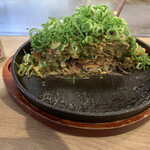 Hakata Teppanyaki Hiroshima Okonomiyaki Monchan - 取り敢えず断面