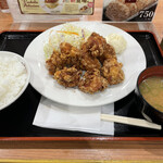 赤松パーキングエリア（上り線）モテナス - 大盛から揚げ定食780円　ご飯大