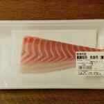 ディオ - 愛媛県産 真鯛短冊 刺身用(養殖)106g (税抜)421円 (2022.12.30)