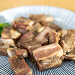 四川料理・麻辣十食 - 風吹排骨（1,380円）スパイシー蒸しスペアリブ