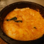 辛麺屋 蘭飯 - 石焼ゴハン(タマゴ&チーズトッピ)♪