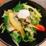 炭火焼鳥　榊 - サラダの味噌ドレッシングが美味しい^ - ^