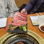 炭火焼肉 牛和鹿 本店 - 