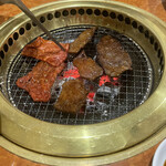 炭火焼肉 牛和鹿 本店 - 