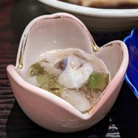 手打ちそば 大石 - たこわさび（旬のおつまみ三点盛り）