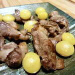 元祖熊本式からあげ うまかつ堂 - 銀杏と馬肉の炒め物？