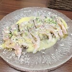 AZUFRITTO - 明石の浦サワラの炙りカルパッチョ梨のソースと山わさび（写真は２人前）