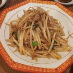 金町製麺 - モヤシ炒め