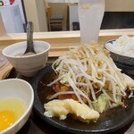 和風回鍋肉専門店 だしや。 - 和風回鍋肉定食+トッピング生卵