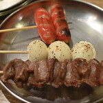 串カツの中村屋 - 《2023年1月》串焼き（えんがわ・うずら卵・赤ウインナー）
