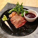 Meat＆Wine 肉酒場サルーテ - 大人の肉食堂のビフテキ！　