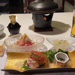 Honoka - 香箱ガニ、紅ズワイガニのカニ酢、肉厚椎茸の陶板焼き