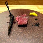 STUN.S - キプロス島の炭塩、生粒胡椒、自家製の柚子胡椒でいただきます