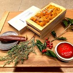 STUN.S - 食材だけでテンション上がりますね（中国産キャビアOscietra、イタリア産のカラスミ、小川商店の利尻の生雲丹）