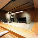 STUN.S - 内観（カウンター席）