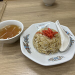 yakinikuteishokureimemmirakuen - 半チャーハン330円
      スープ付き