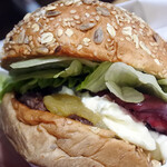 林檎とクリームチーズのハンバーガー（レギュラーサイズ）1400円