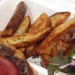 BELLOWS BURGER - 林檎とクリームチーズのハンバーガー（レギュラーサイズ）1400円